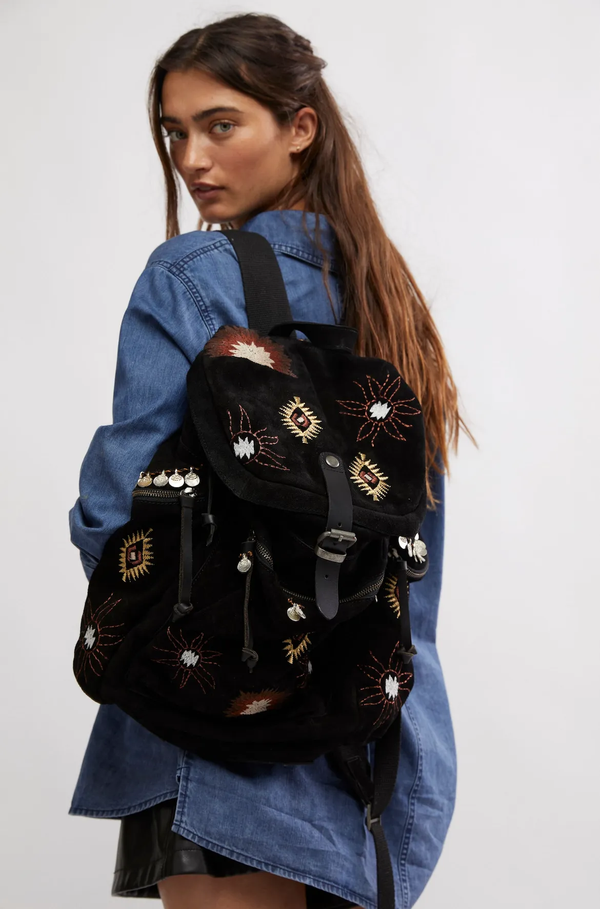 VERSAILLE BACKPACK (BLACK)